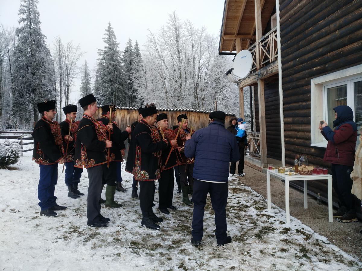 Kam In Hotel Kryvopol'ye Exterior foto
